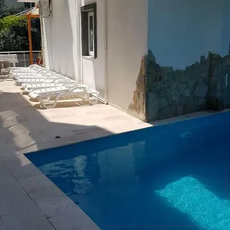 Rezidans Apartment *